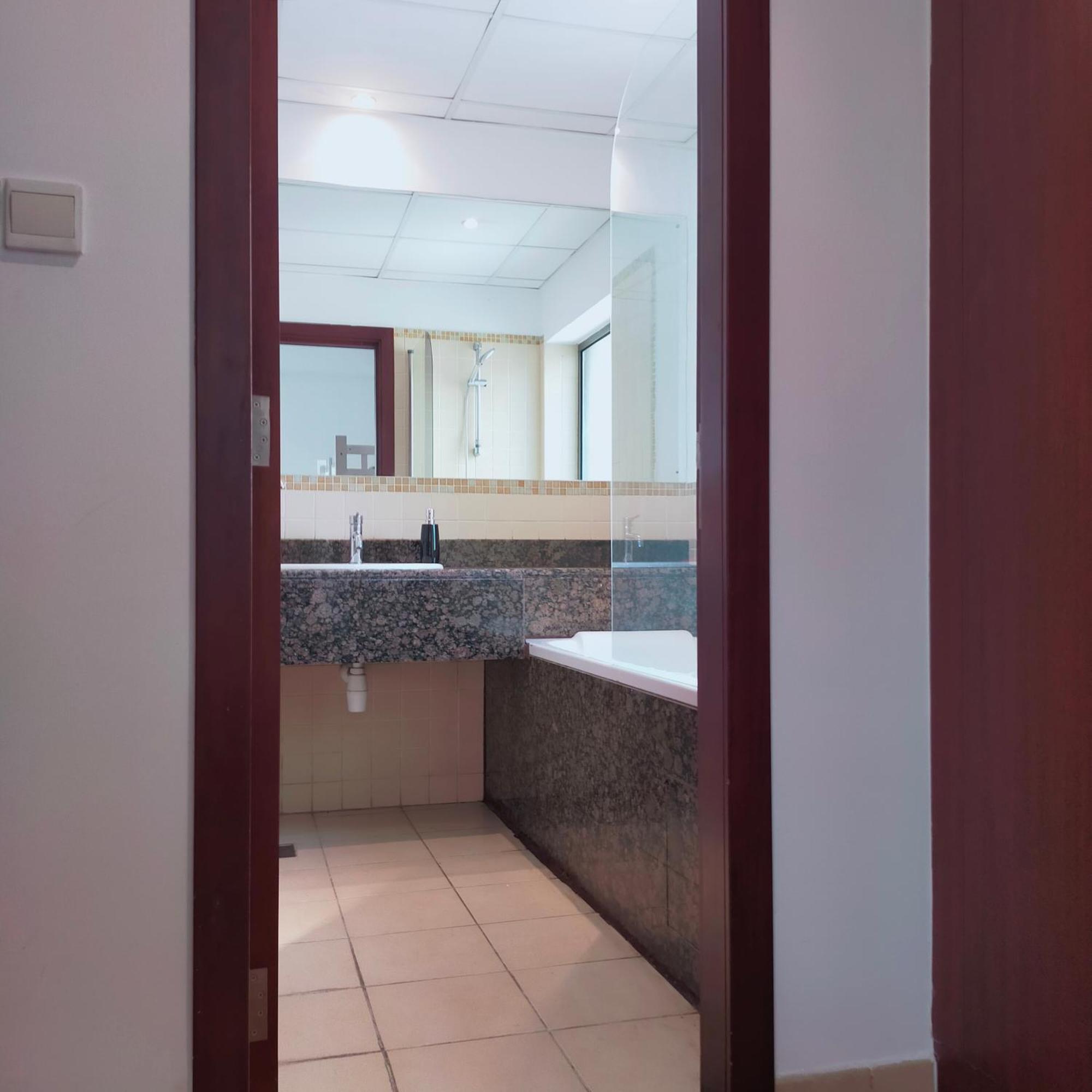 Sea La Vie Hostel Dubai Ngoại thất bức ảnh